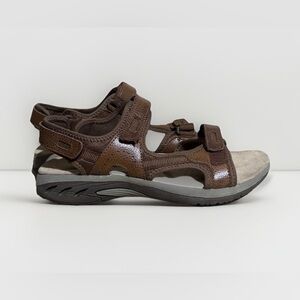 Earth Spirit Dewey Brown leather Adjustable Strap Sport sandals Men’s size 11 44
